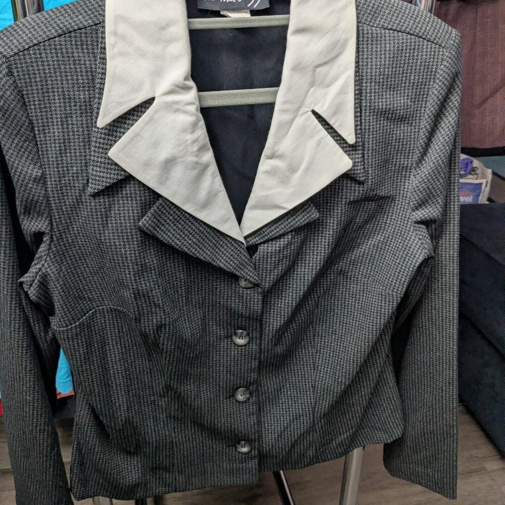 All that Jazz Vintage Black and Gray Houndstooth Blazer w/ White Collar Size L